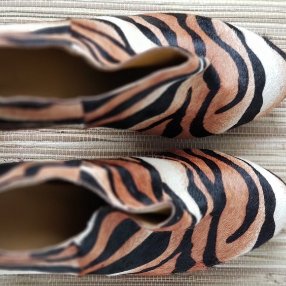 Nine West Platform Zebra Booties - Picture 4 of 6